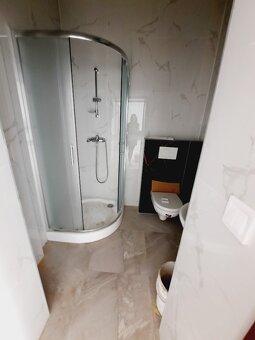 Lovosice-pronájem nebytových prostor 140 a  145 m2, centrum - 15