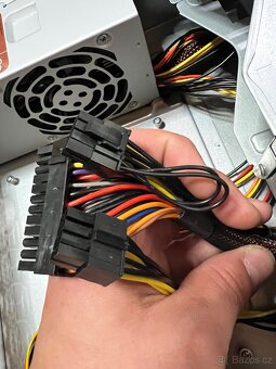 Case a TFX zdroj 350W 82+ až 400W - 15