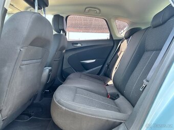 Opel Astra J 1,6 16V, 2009, tyrkysová, najeto 135.386 km - 15