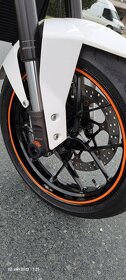 KTM 690 DUKE White ABS - 15