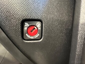 Peugeot 308 GTI 1.6 THP 200kw FULL LED KAMERA 2015 - 15