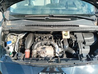 Peugeot 5008 - 15