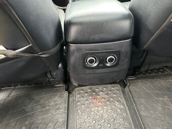 Mitsubishi Pajero 3.2 did 7 míst - 15