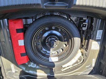 Seat Leon 1.4 TSI 92kw, Excellence, Výbava, Nehavarováno - 15