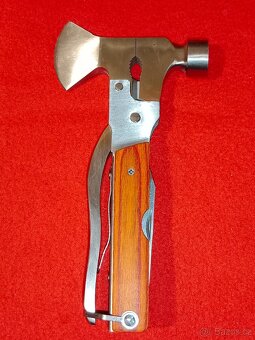 Nože, dýky s pochvami atd. 13 ks - 15