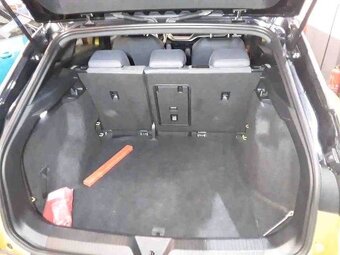 VW ID.4 Pro perf. 150kw/2020/tažné/LED/kamera/TČ/20" ALU - 15