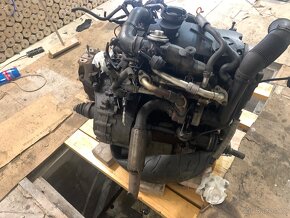 VW Sharan 1.9 tdi 85kw 2005 man.6 - 15