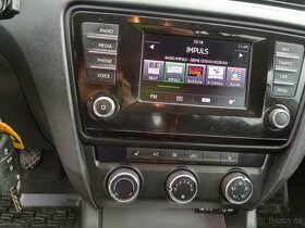 ŠKODA OCTAVIA  COM 4x4 III 1,6 TDi,77 KW,NAVIG,ESP,KLIMA,ČR. - 15