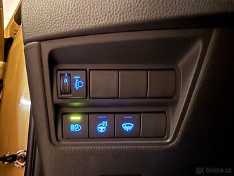 Toyota Yaris Cross,1.5HSD,4x4,ČR,1.MAJ,1/2022,29546km,ZÁRUKA - 15