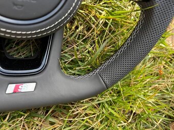 AUDI VOLANT - ZKOSENY - AIRBAG - RS PADLA - 15