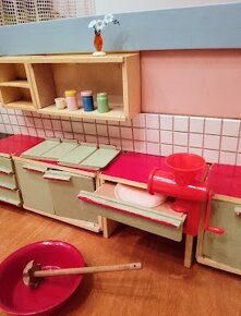 MOJE STARÁ KUCHYŇKA ROK 1960 NÁDOBÍČKO - 15
