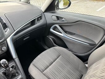 AKČNÍ CENA Opel Zafira Tourer 1.4i LPG 7míst MPV DPH - 15