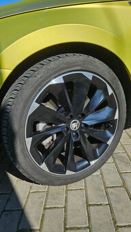 Superb Sportline Drago Skin 4x4 200 kW - 15