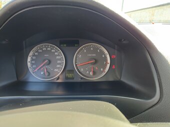Volvo s40 2.4 - 15