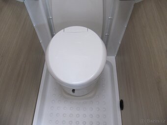 Prodám karavan Caravelair Family 466,r.v.2022 + plachta - 15