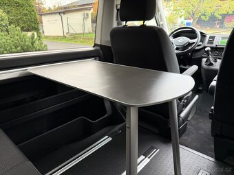 VOLKSWAGEN MULTIVAN T6 2,0 TDI 110 kW / MAN. / TOP STAV - 15