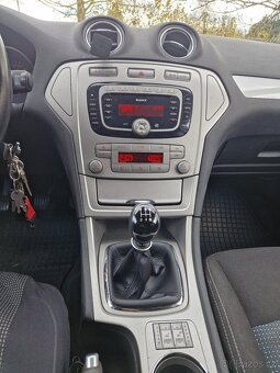 Ford Mondeo kombi 1.6 92 kW - 15