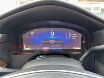 Cadillac Escalade - 15