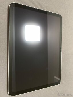 iPad 10.9 - 10. generace - 64gb - 15