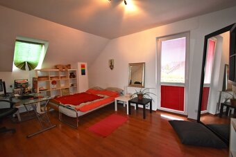 Prodej luxusního domu 6+1, garáž, Hoštice u Vodochod - 15