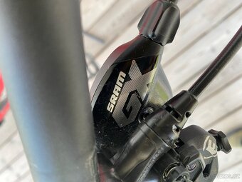 YT Capra CF PRO vel. L 27,5” - 15