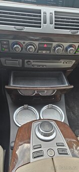 BMW 740i e65 rok 2006 225kw - 15