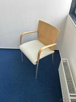 Kancelářské vybavení a výpočetní technika - 15