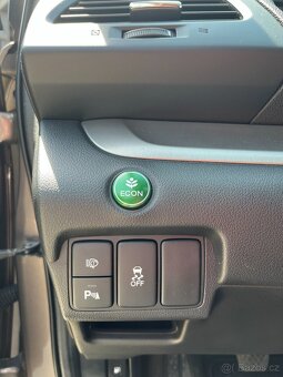 Honda CR-V 2.2 i-DTEC 110KW, Kůže/Alcantara, Nová STK - 15