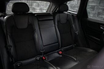 Volvo XC60 D4 R-Design AWD A/T - 15