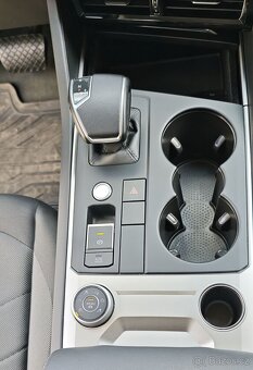 VW Touareg 3.0 TDI, 11/2020, 4x4, tažné 3,5t, původ ČR, +DPH - 15