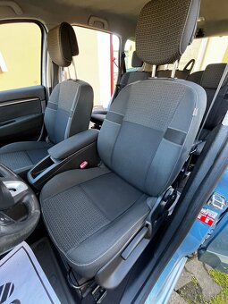 Rodinný a Úsporný Vůz: Renault Scénic 1.5 dCi, 7 MÍST - 15