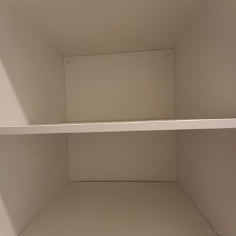 Knihovna Ikea - 15