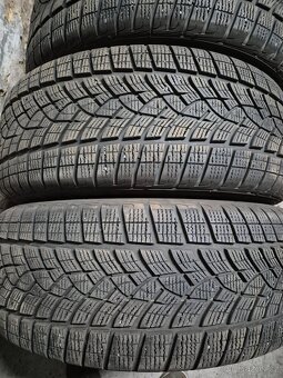 hyundai 5x114 225/45 R18 - 15