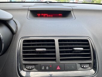Opel Meriva 1,4b 74kW - ČR 1 majitel - 15