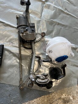 Passat b6 3.2 v6 díly - 15