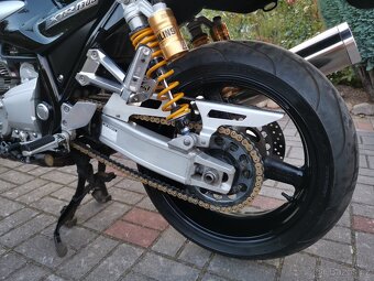 Yamaha XJR 1300 - 15