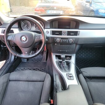 BMW E91MPACKET  320D 135KW ROK 2011 - 15