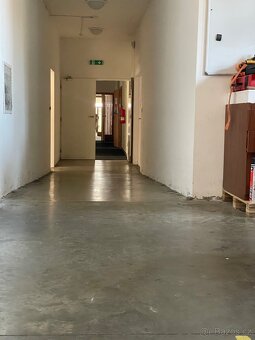 Pronájem skladového prostoru 3000 m² - 15