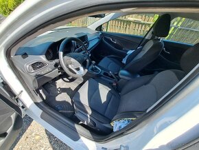 Hyundai i30 1.6 crdi  r.v 2018 havarovane pojizdne - 15