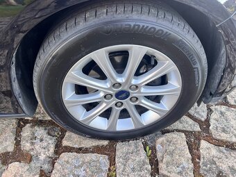 Ford Focus Hatchback benzin 74 kw 6/2018 najeto  78 tis km - 15