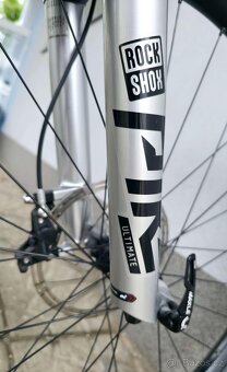 Horské kolo YT IZZO Uncaged 4 Blaze Carbon 2021 29″ - 15
