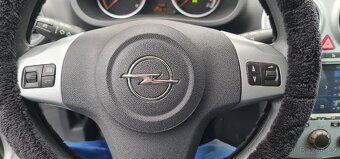 Opel Corsa 1.3 cdti výbava - 15