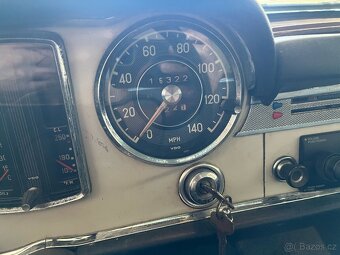 mercedes benz 230SL PAGODA - 15