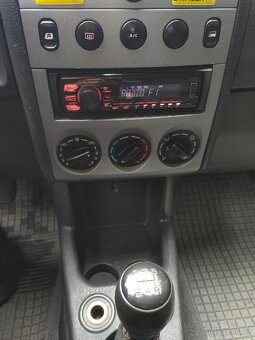 Citroën Berlingo 1.4i 55 kW, r. 2010, tažné, STK 5/2026 - 15