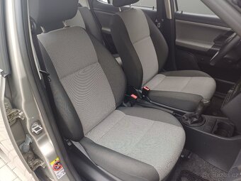Benzínová Škoda Fabia 1.majitel...58709km - 15
