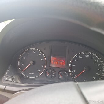 Volkswagen GOLF 5 - 15