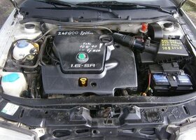 Škoda Octavia 1.6i klima,rozvody na 214000km benzín manuál - 15