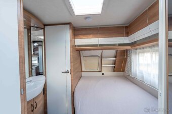 Príves 2022 Hobby De Luxe 540 KMFe – Plne vybavený 🚐✨ - 15