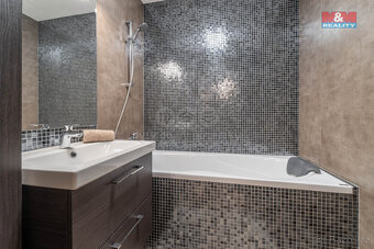 Prodej bytu 3+1, 80 m², Praha, ul. Bellušova - 15