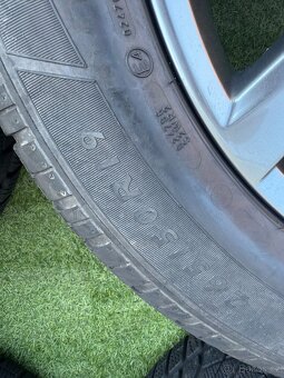 VW TOUAREG - R-LINE - 265/50 R19 5x130 ORIGINÁLNÍ SADA - 15